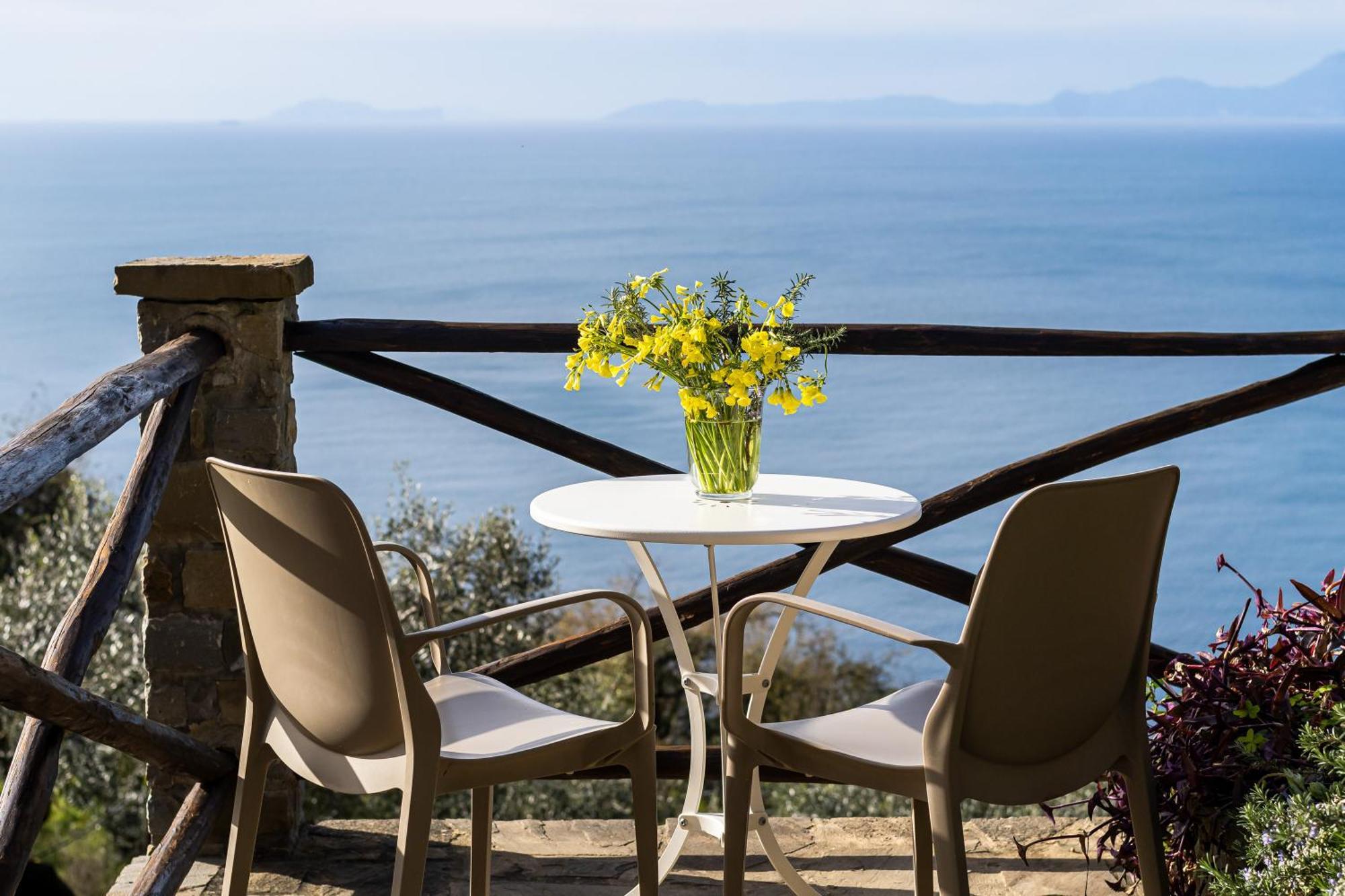 Bellezza In Cilento Panoramic Apts Castellabate Exterior foto
